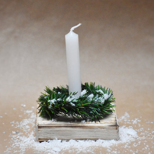 Weihnachtslicht aus Holz