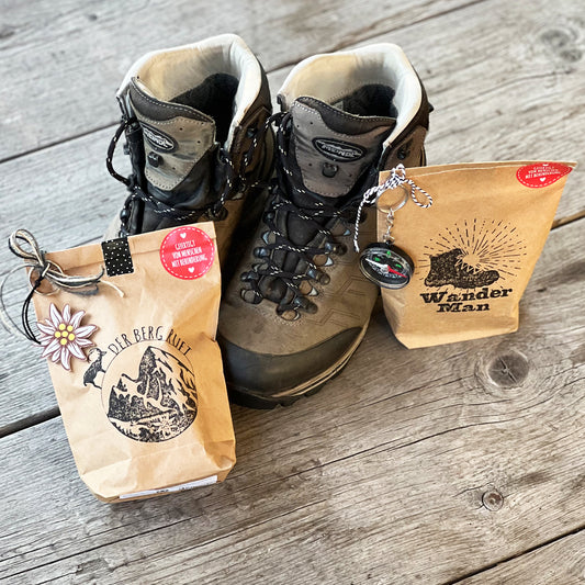 Der Berg ruft Wundertüte als Wandern Geschenk