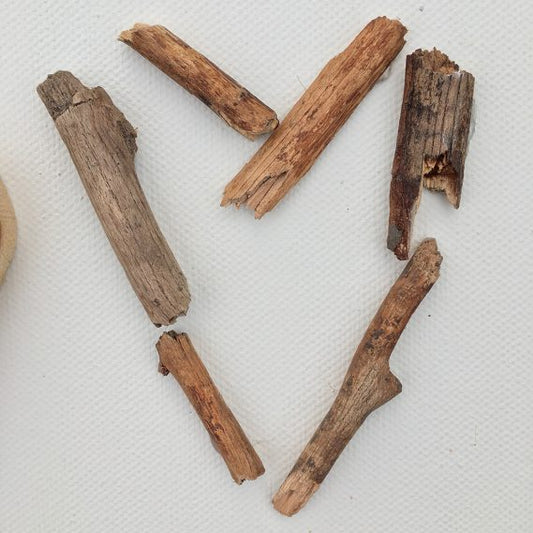 Love is in the air – Fundholzherzen …