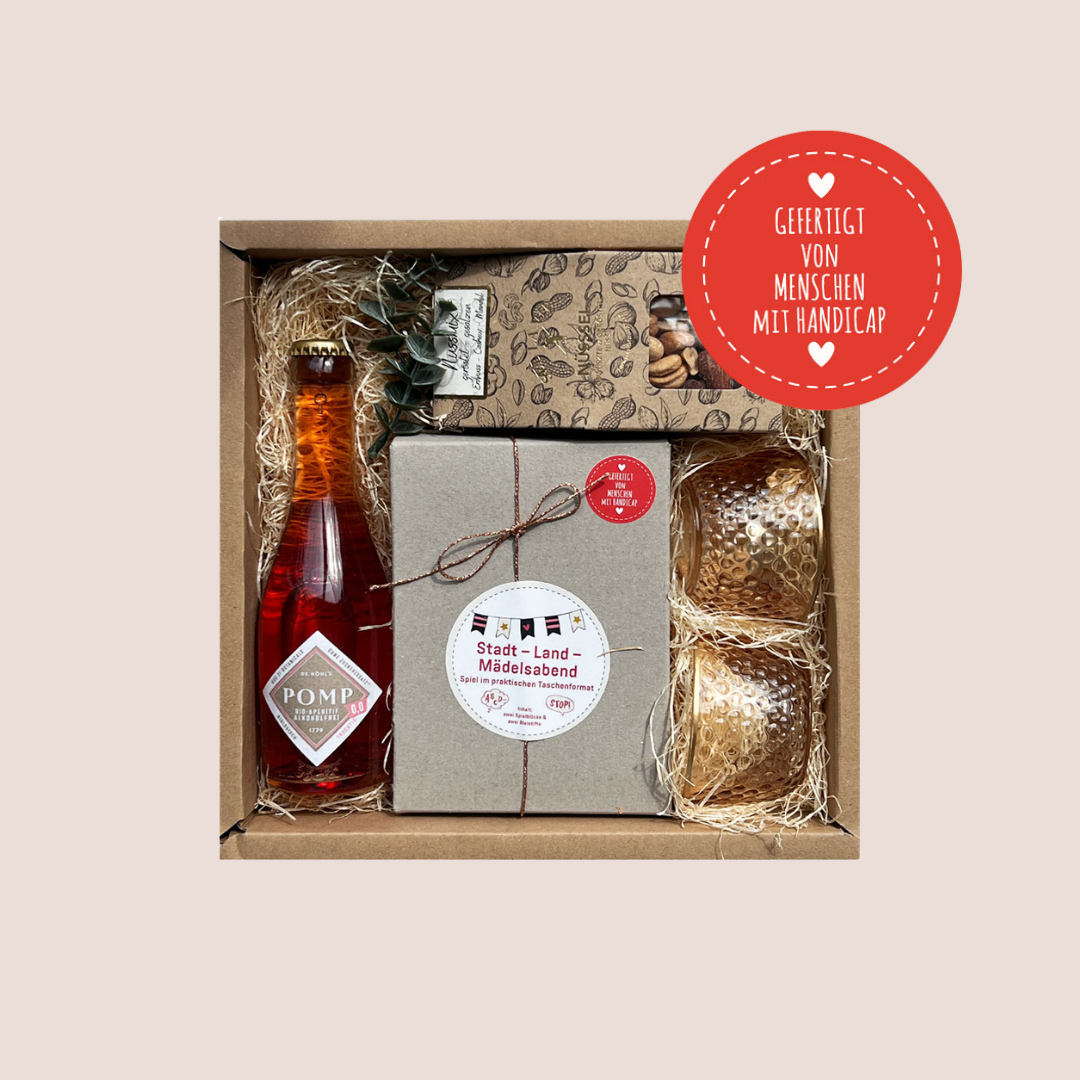 Mädelsabend Cheers Geschenk Box