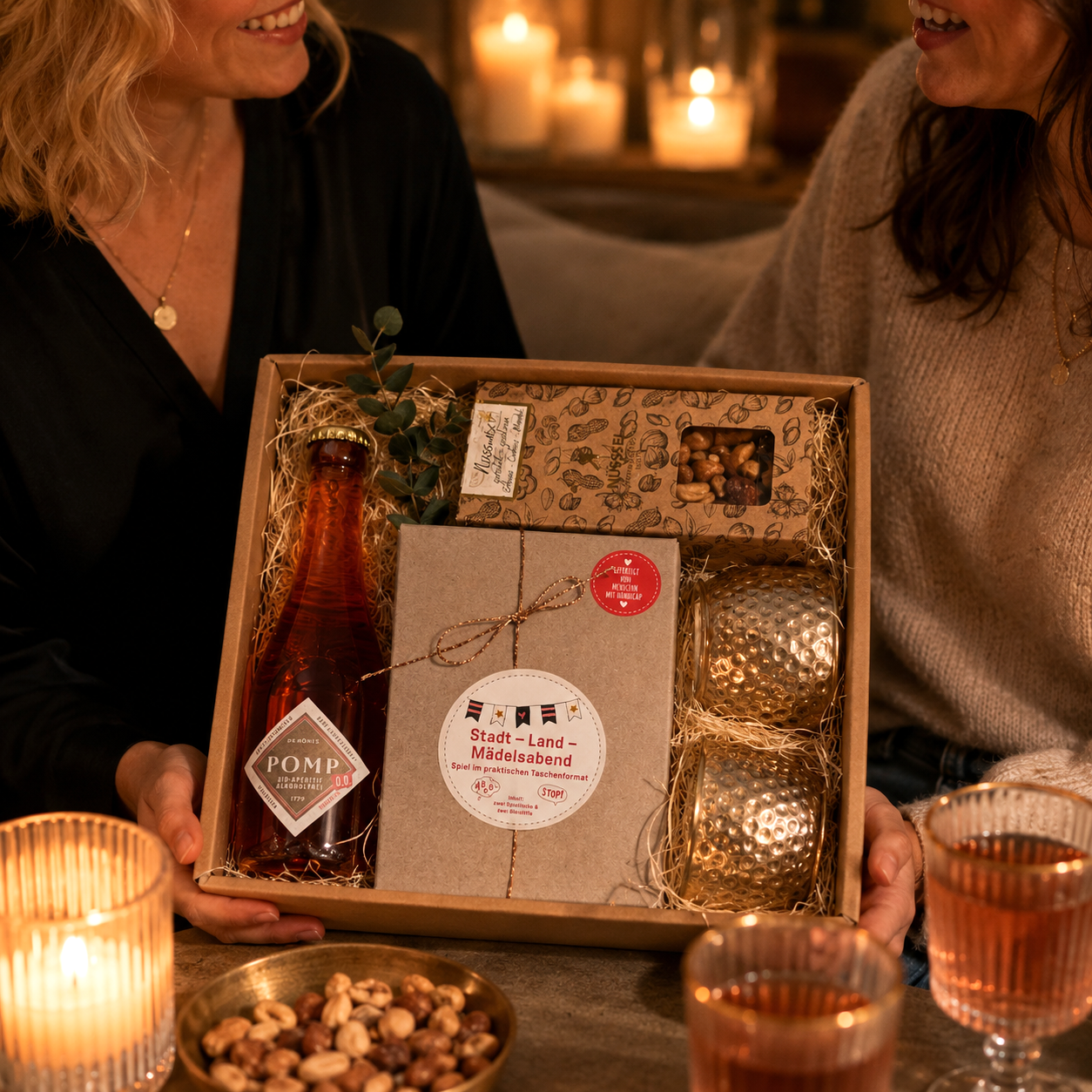 Mädelsabend Cheers Geschenk Box