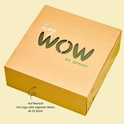 Weihnachtsbox für Hundeliebhaber mit Christbaumkugeln