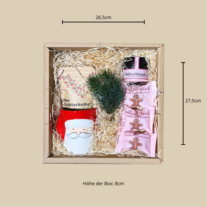 Weihnachtspräsent mit Weihnachtstasse