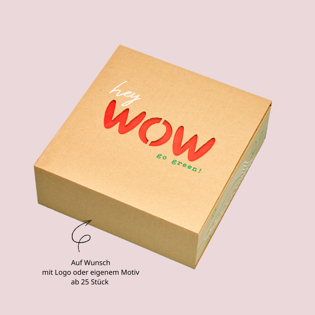 Weihnachtspräsent mit Weihnachtstasse