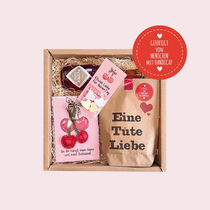 Geschenkbox voller Liebe Liebesgeschenke für Herzensmenschen