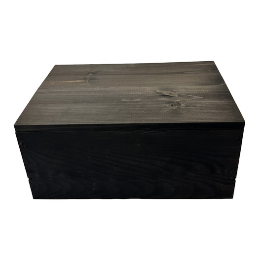 schwarze Holzbox