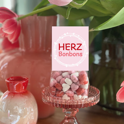 Herzbonbons- süße Tüte mit Zuckerherzen