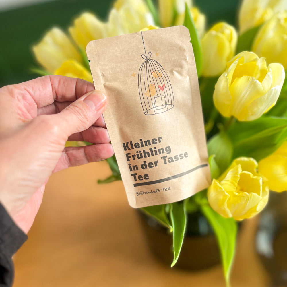 Kleiner Frühling in der Tasse als Ostergeschenk
