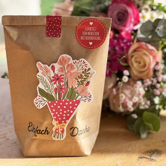 Einfach Bake Wundertüte mit Blumenstrauß